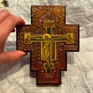 Christmas sale! 🌠 Filigree crucifix on wood